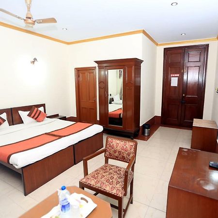 Ymca Seacom Inn Calcutta Exteriör bild