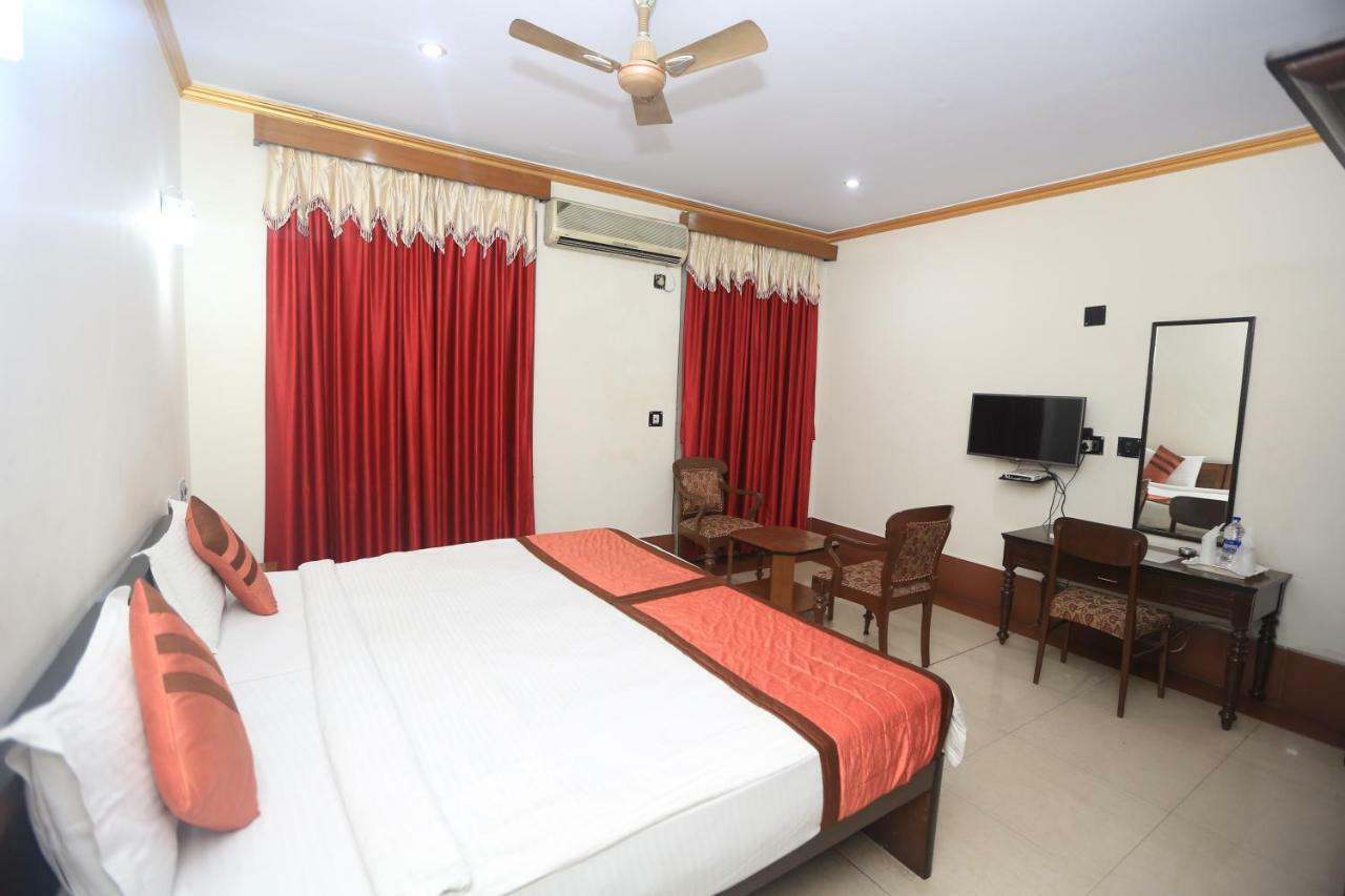 Ymca Seacom Inn Calcutta Exteriör bild