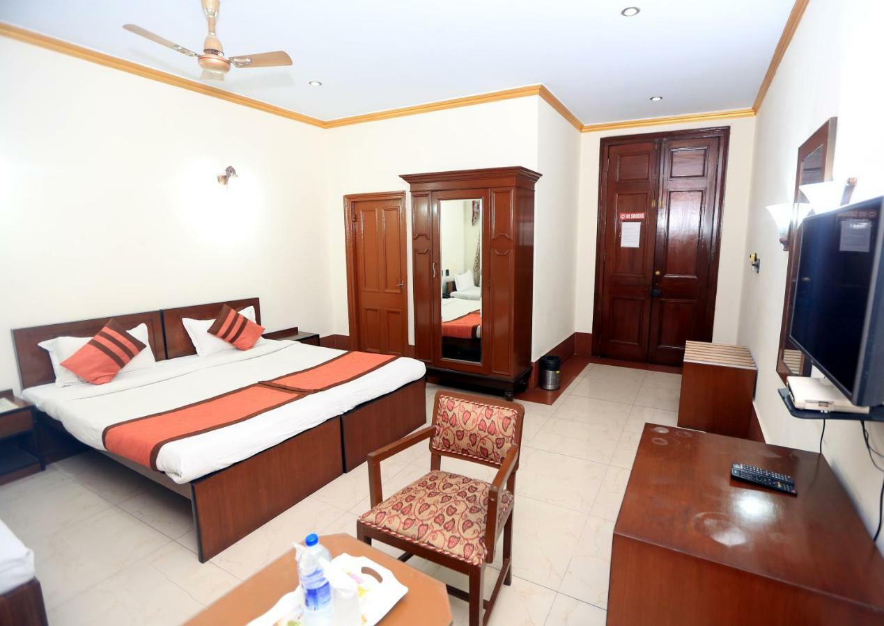Ymca Seacom Inn Calcutta Exteriör bild